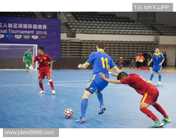 女粉丝激动见到足球明星瞬间心跳加速难以自持的甜蜜回忆